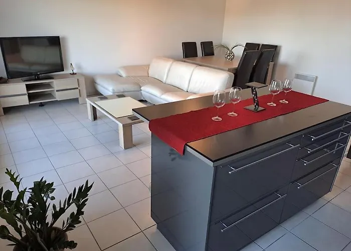 Spacieux 3 Pieces Vue Apartamento Saint-Raphaël
