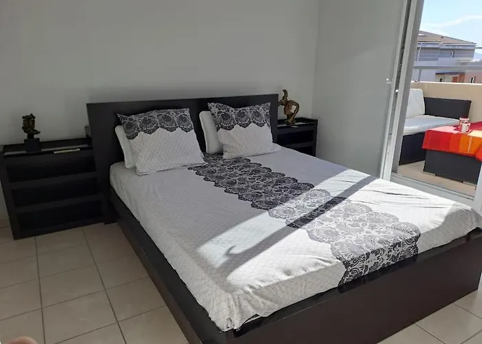 Spacieux 3 Pieces Vue Apartamento Saint-Raphaël